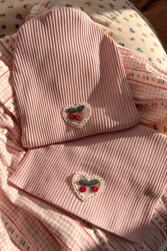 Komplet czapka i komin pudrowy