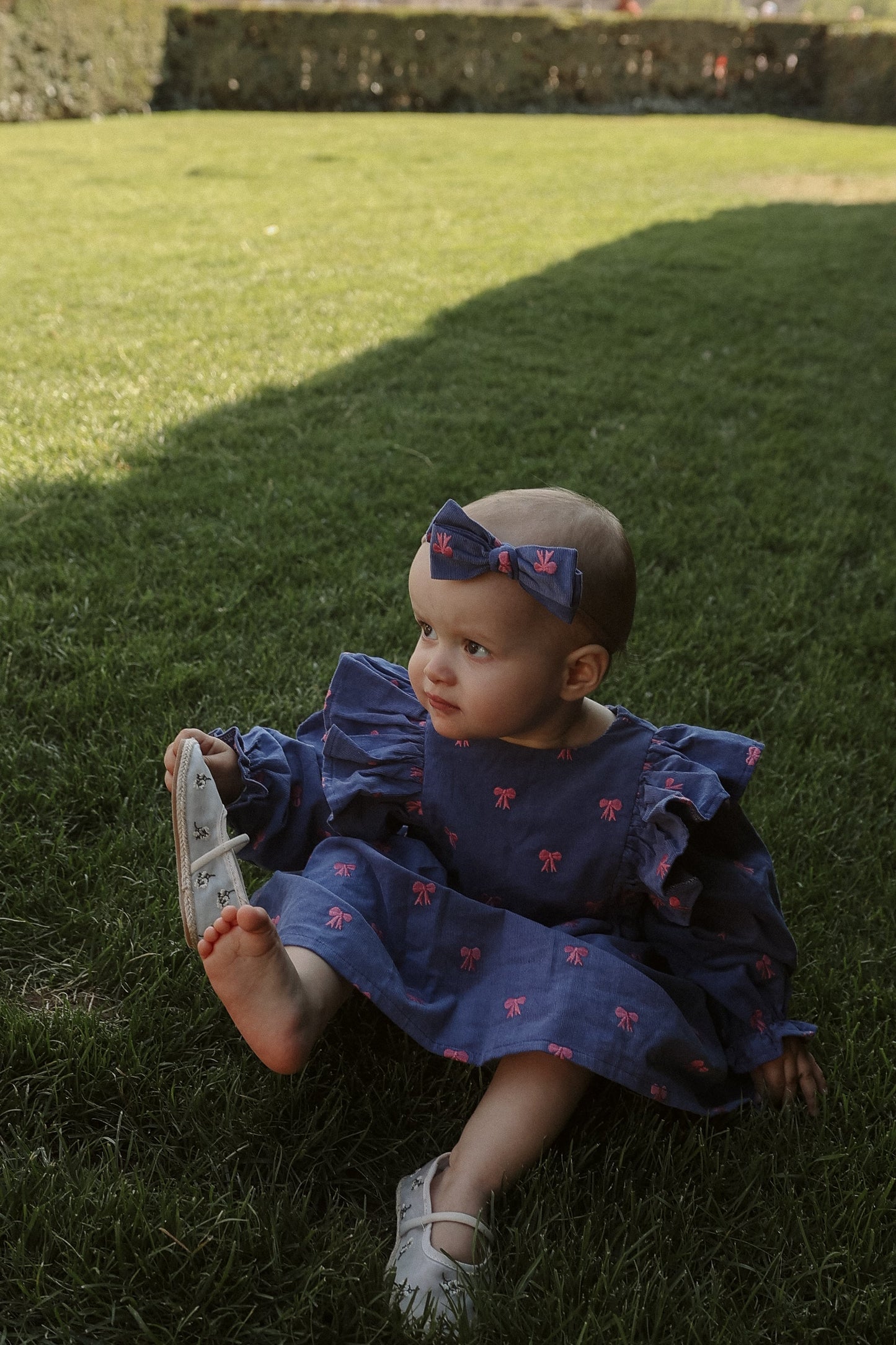 Sukienka w kokardki - niebieska