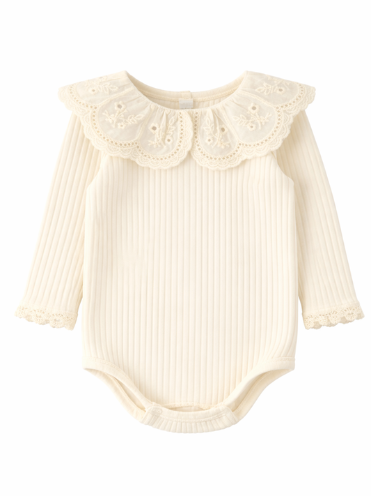 Prążkowane body/bluzka z koronkowym kołnierzykiem - kremowe
