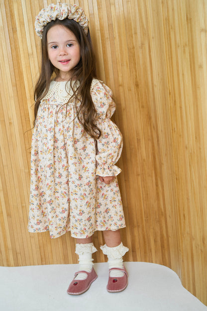 Sukienka w kwiatuszki beżowa