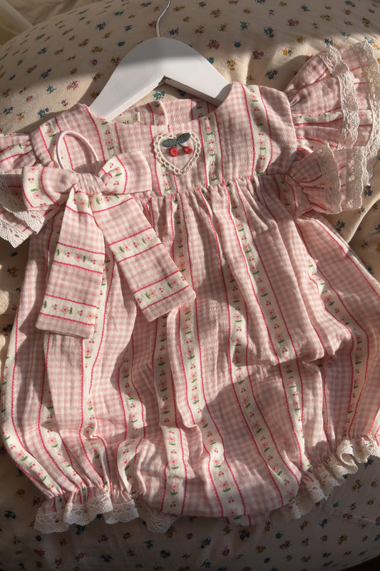 SPRING Rampers z koronką vichy